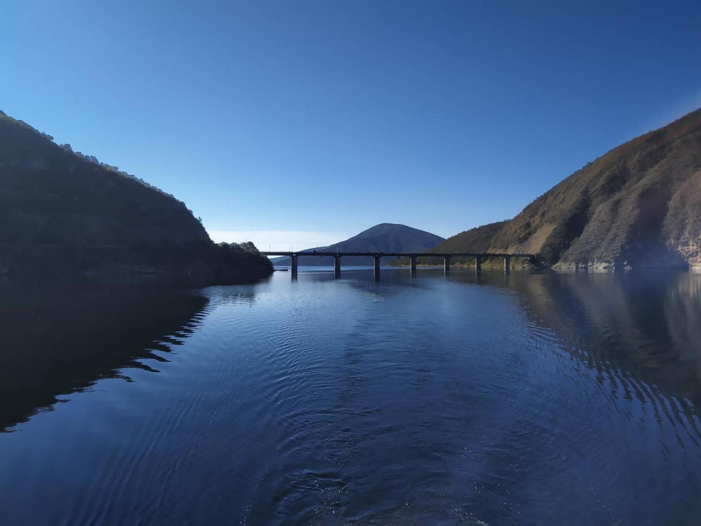 Terrazas Del Lago Cabra Corral Dış mekan fotoğraf